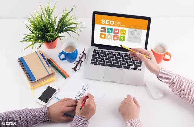 娜扎一把拉过杨幂